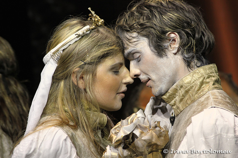 foto din ”Romeo si Julieta”, regia: Mihai Mălaimare